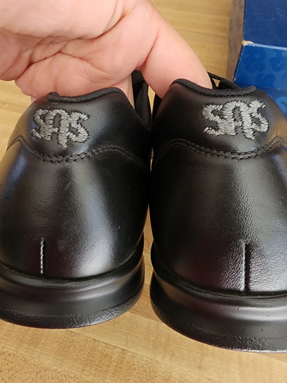 SAS premium leather